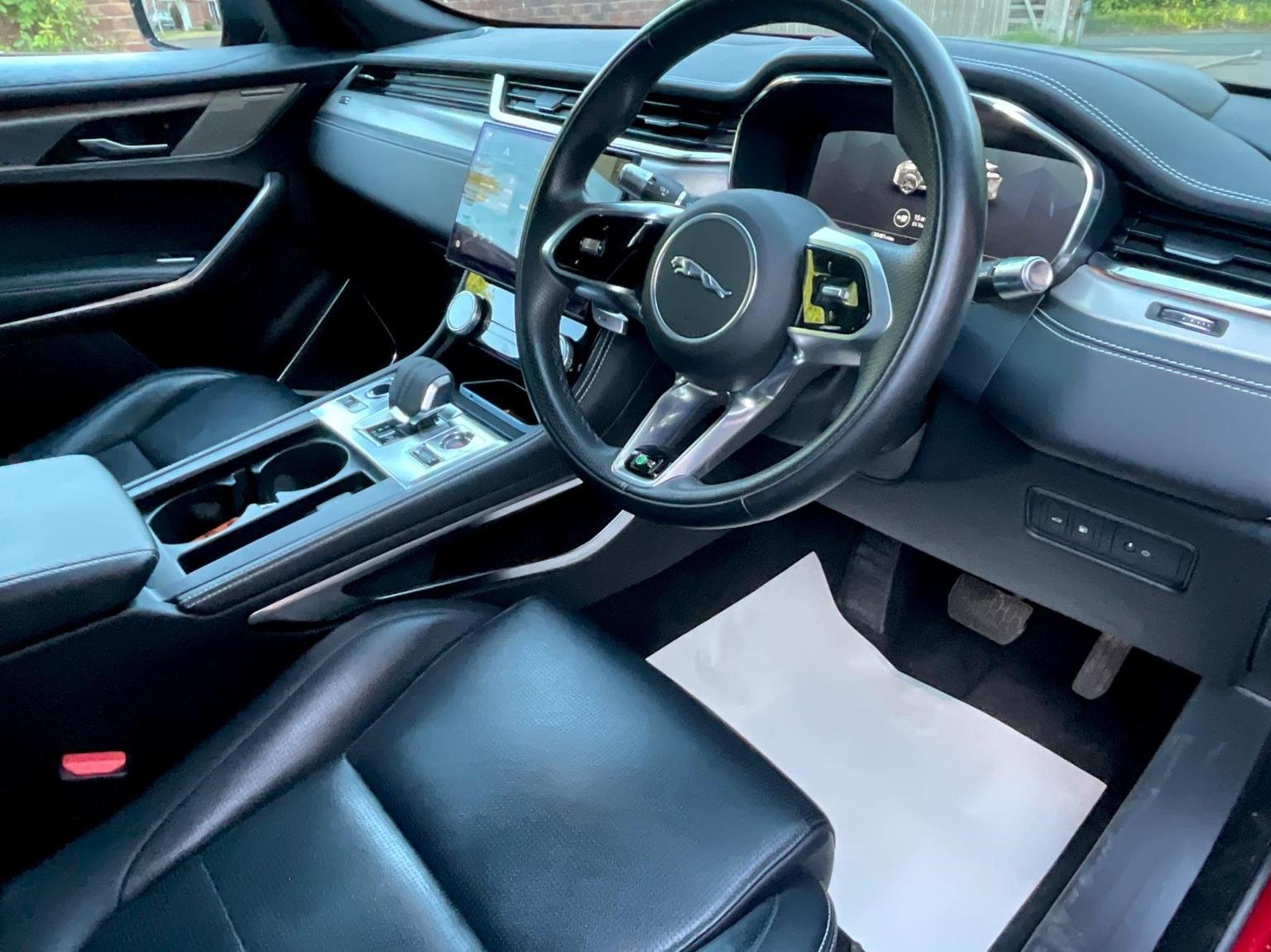 Jaguar F Pace