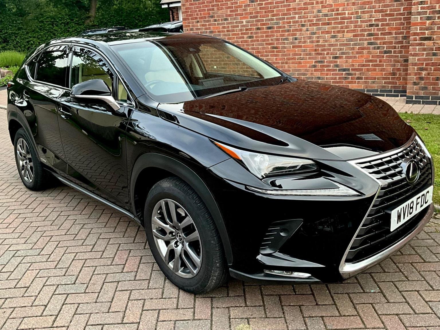 Lexus NX 300h
