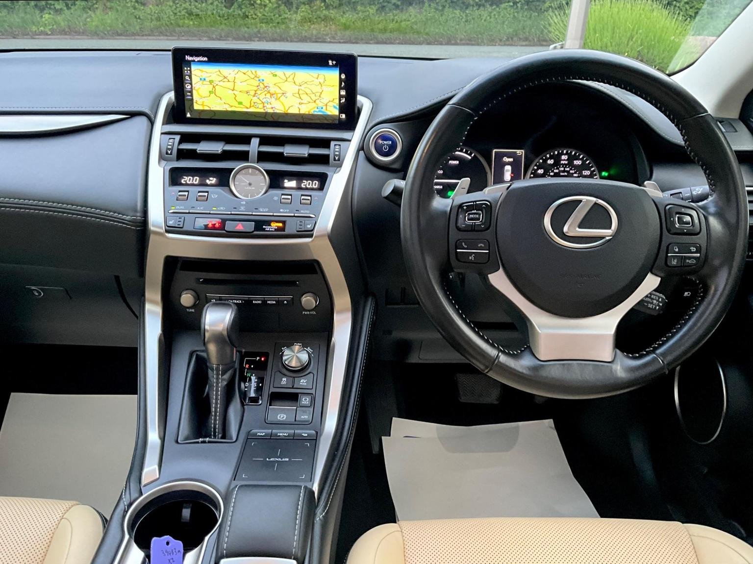 Lexus NX 300h
