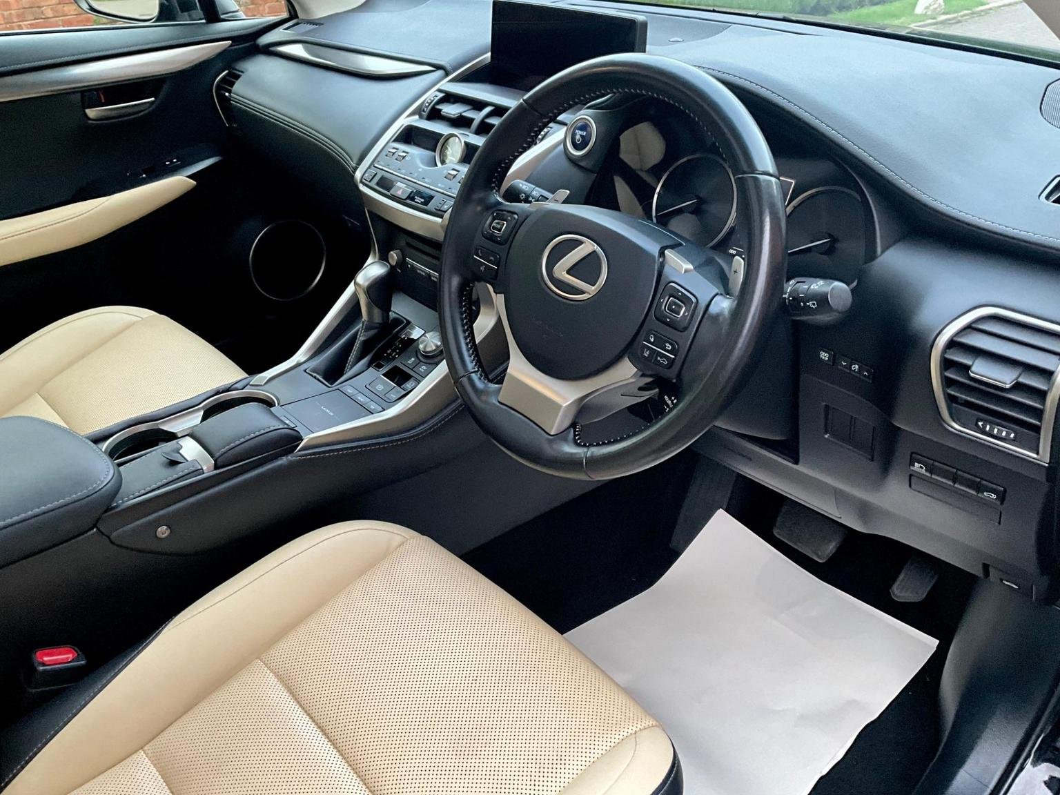 Lexus NX 300h