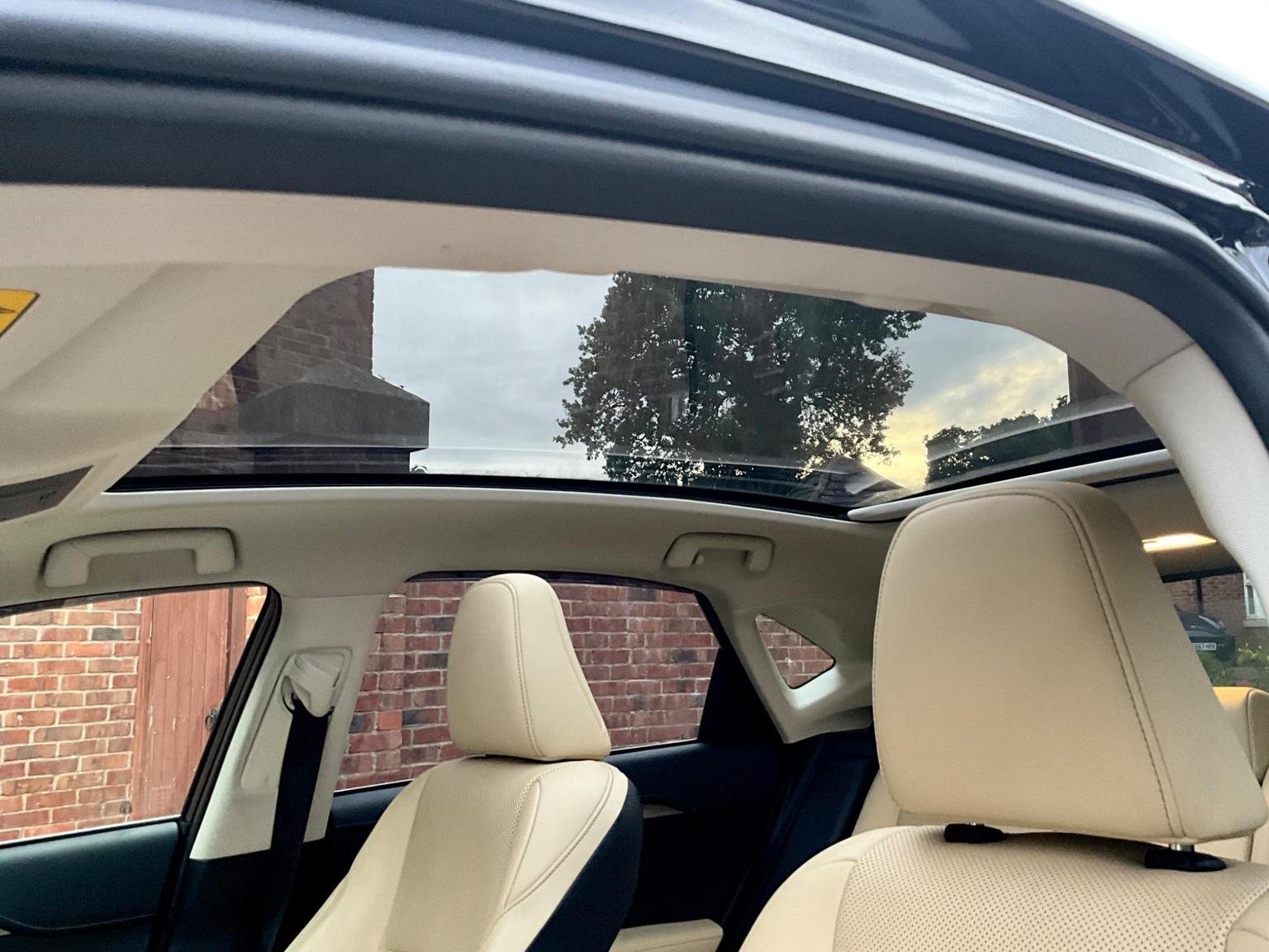 Lexus NX 300h