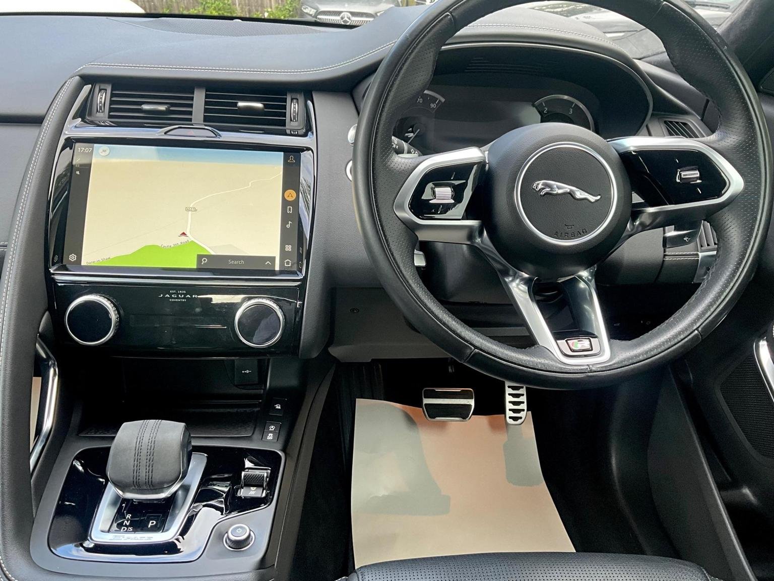 Jaguar E Pace