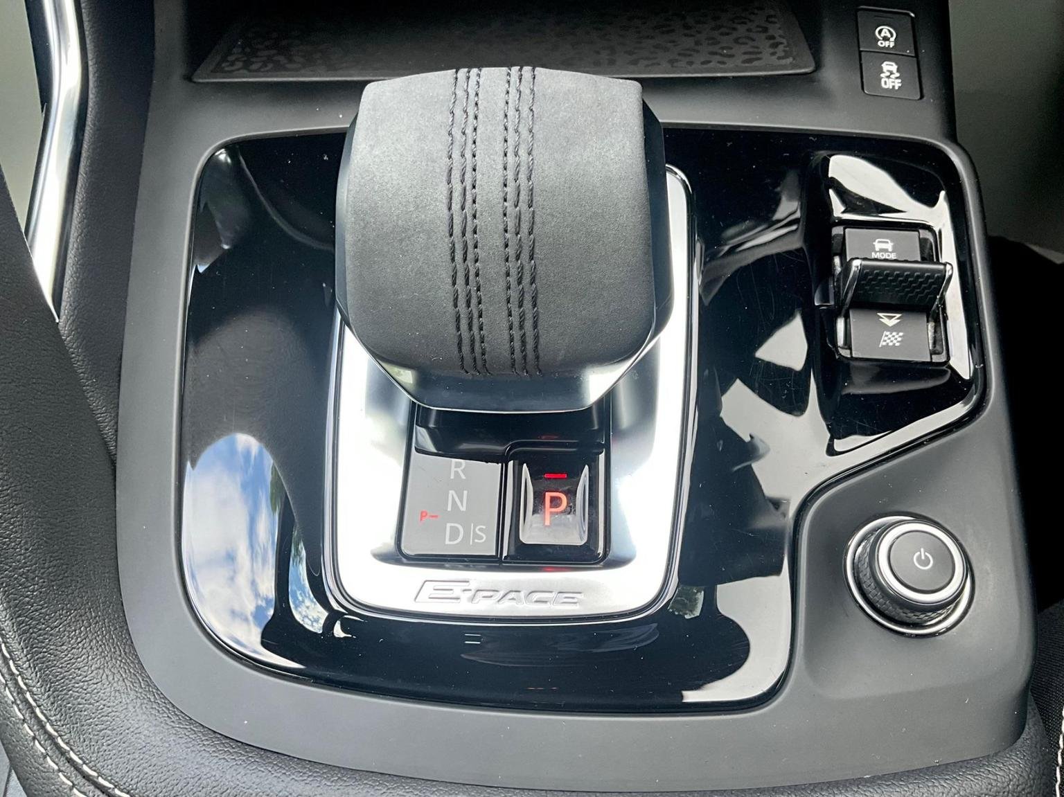 Jaguar E Pace
