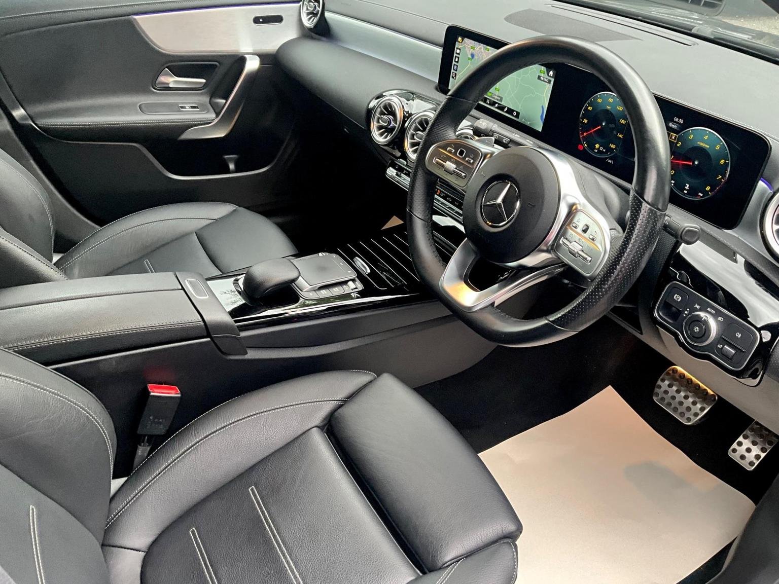 Mercedes Benz CLA