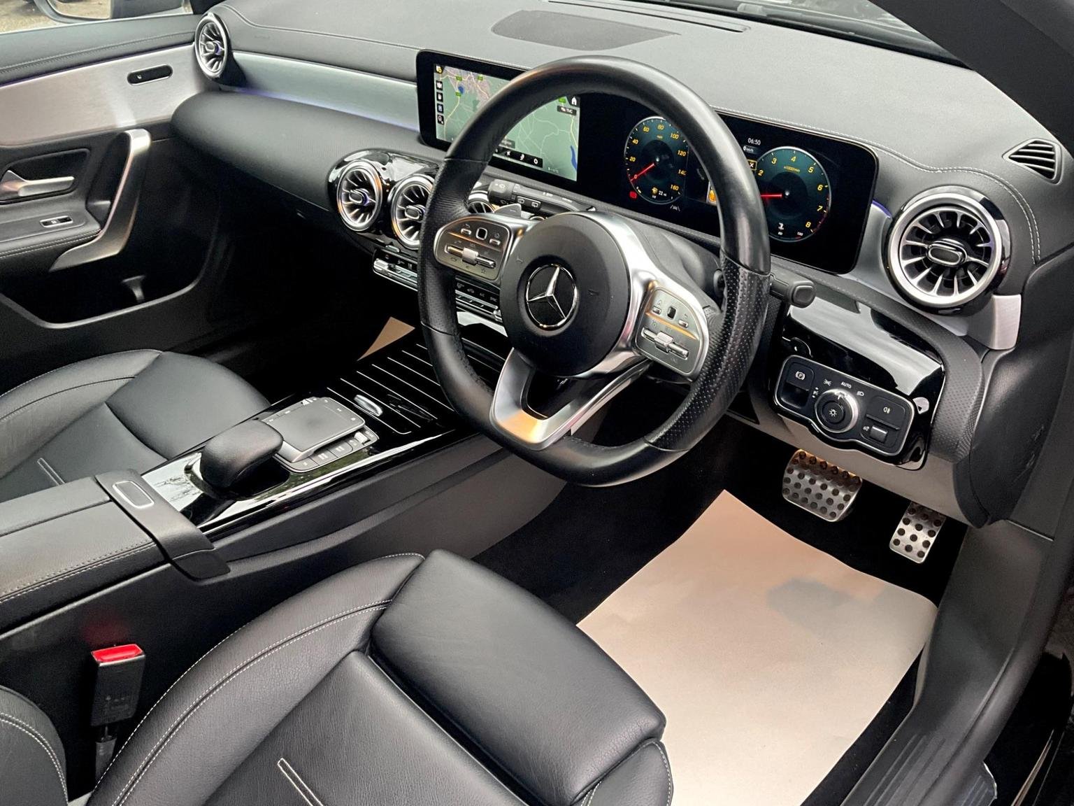 Mercedes Benz CLA