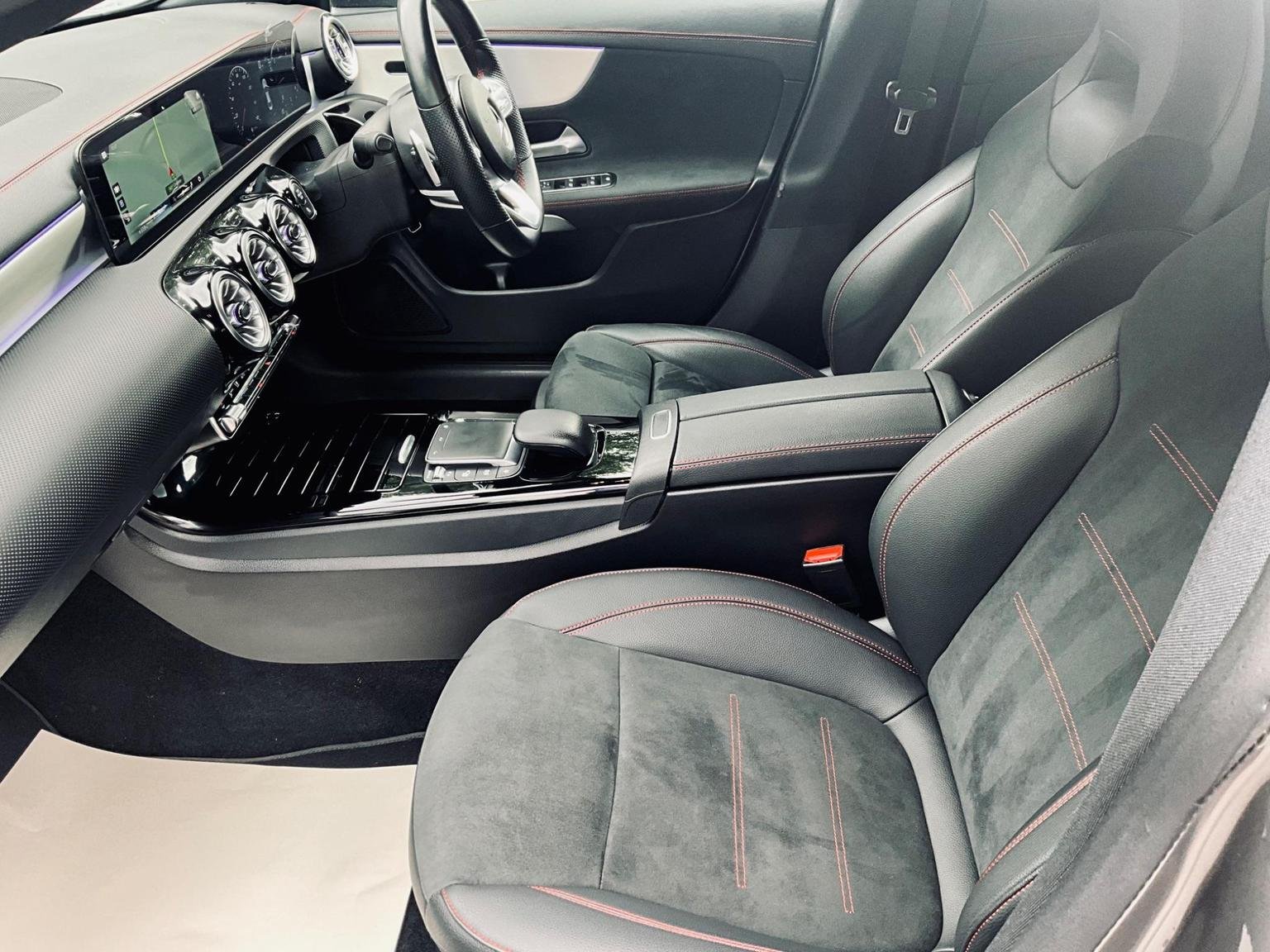 Mercedes Benz CLA