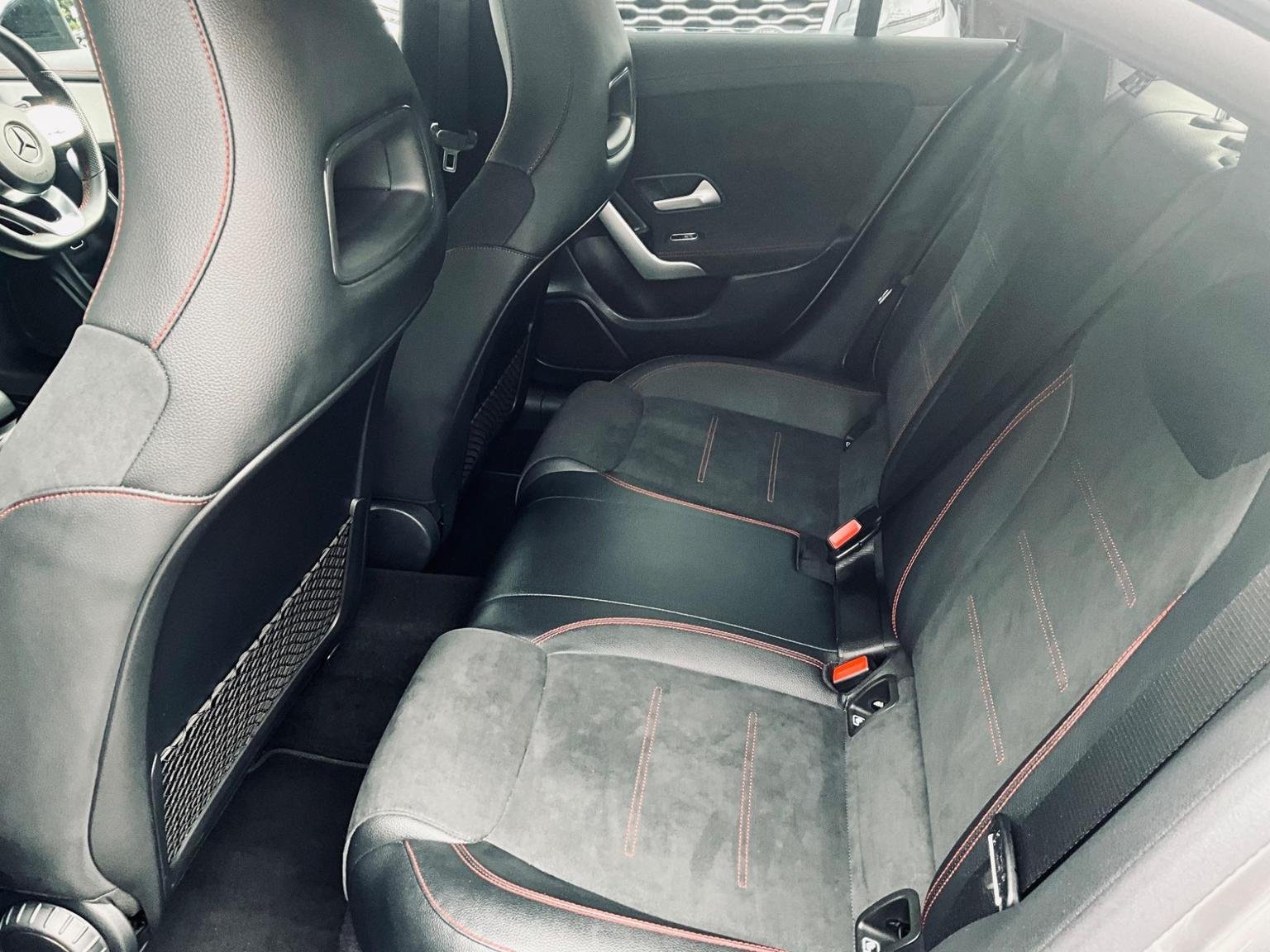 Mercedes Benz CLA