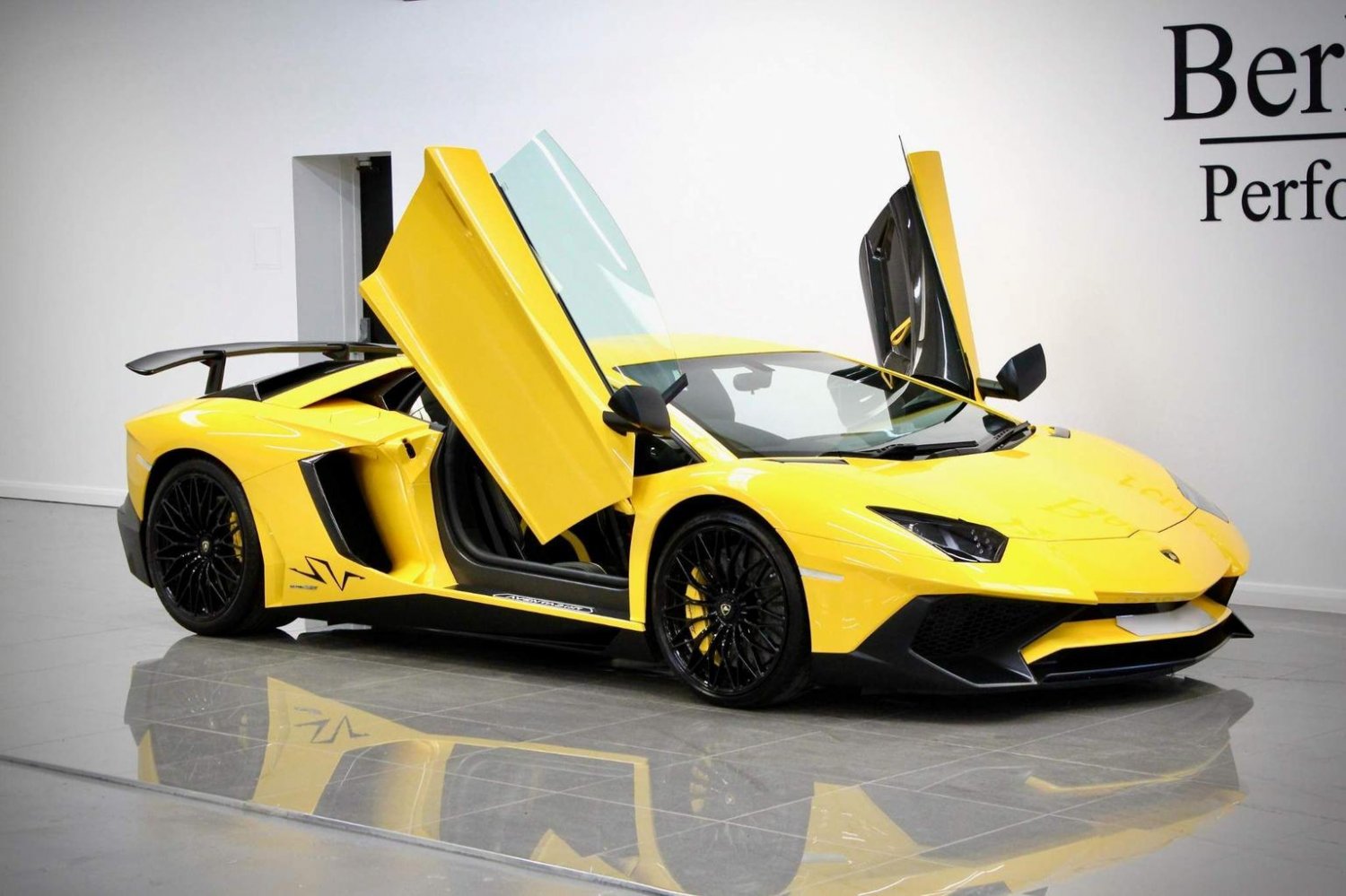 Lamborghini Aventador
