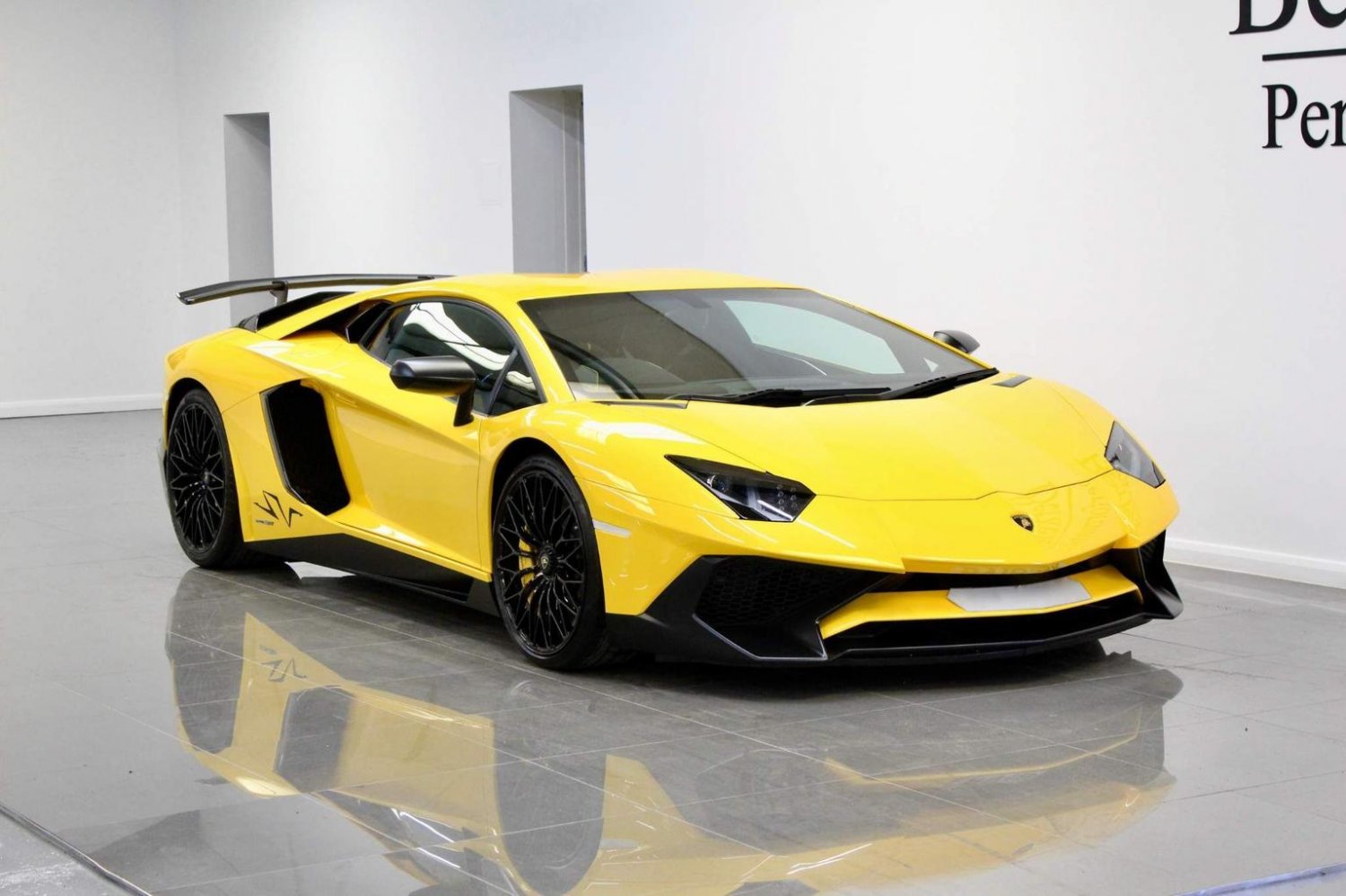 Lamborghini Aventador