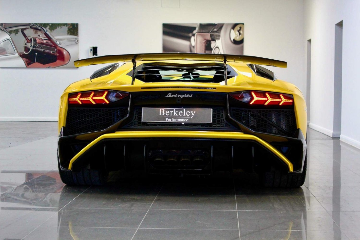 Lamborghini Aventador