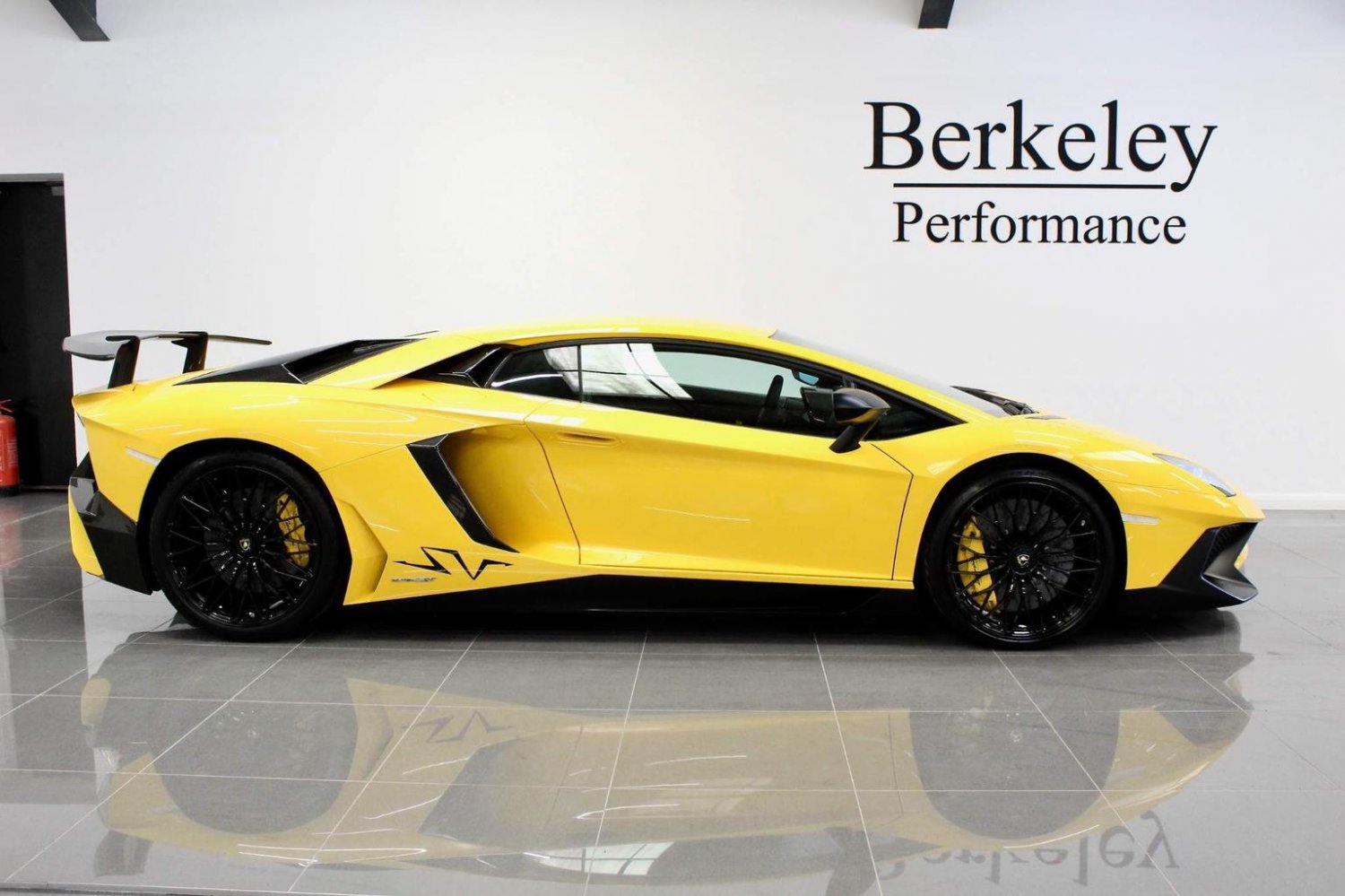 Lamborghini Aventador