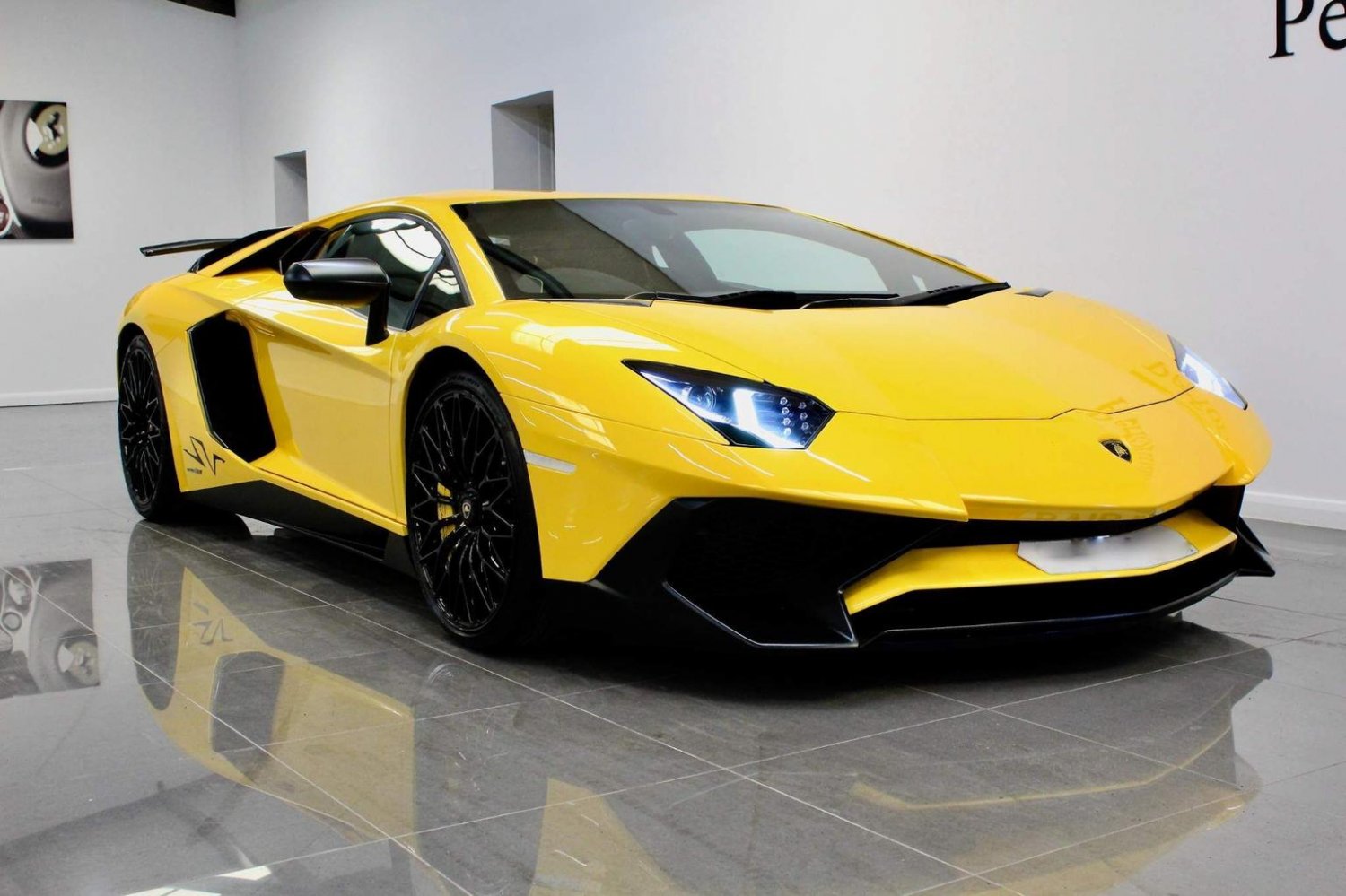 Lamborghini Aventador