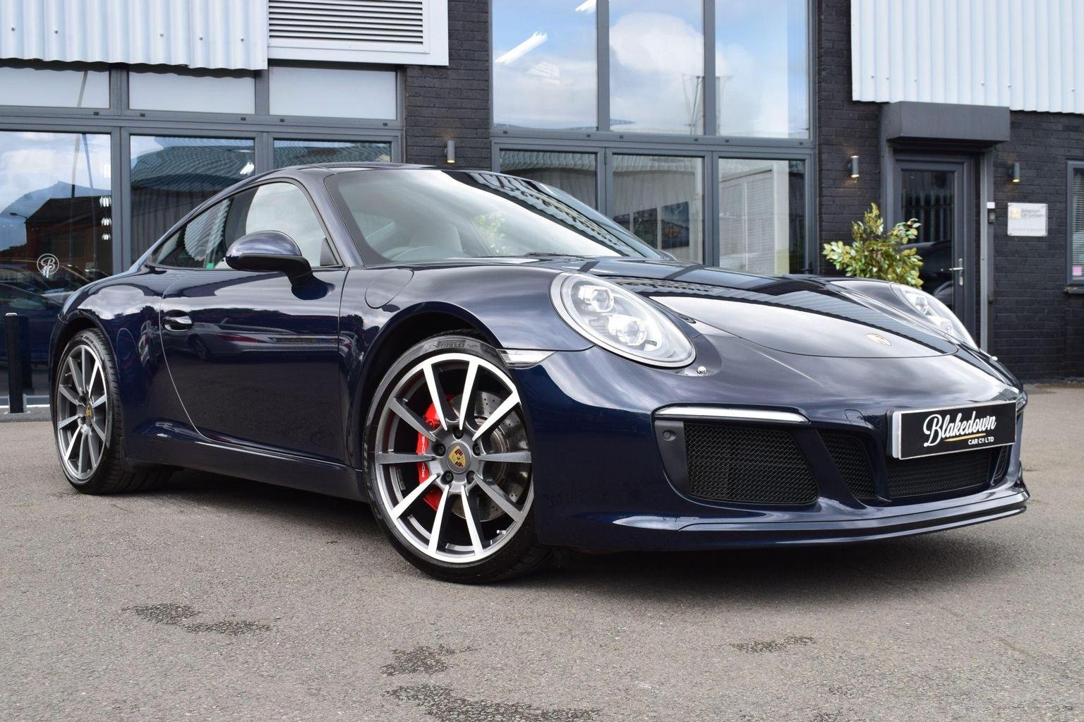 Porsche 911