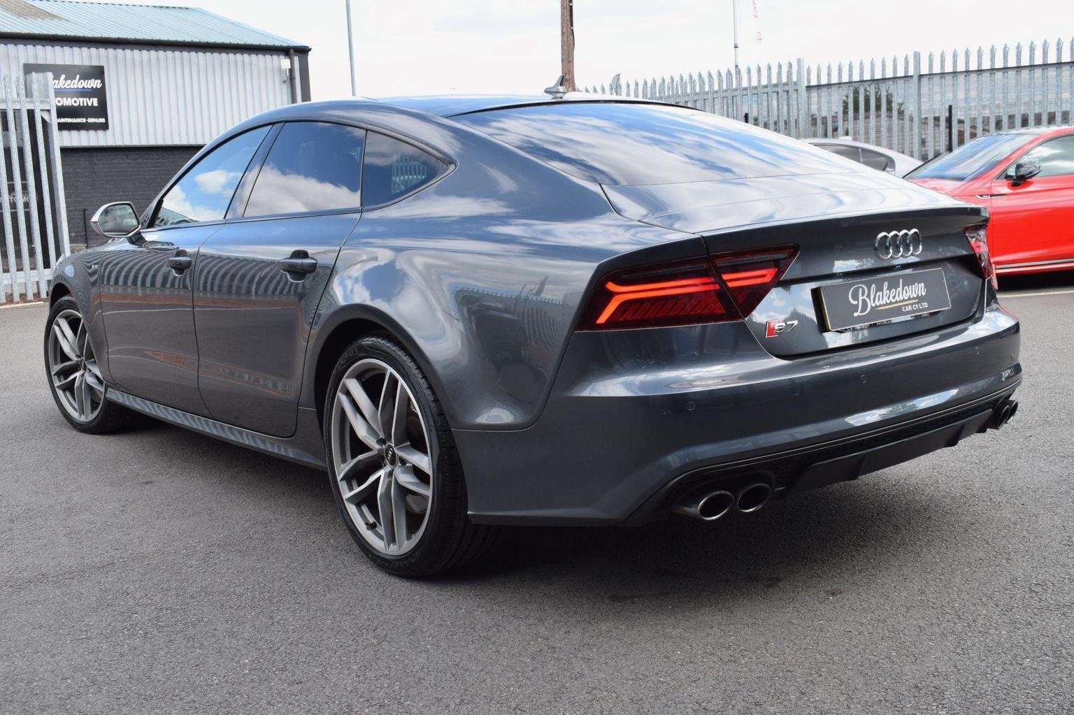 Audi S7