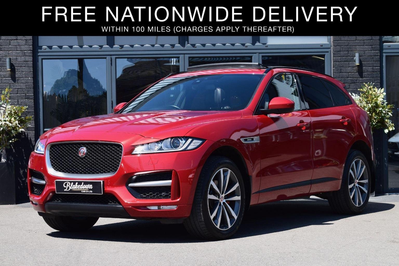 Jaguar F Pace