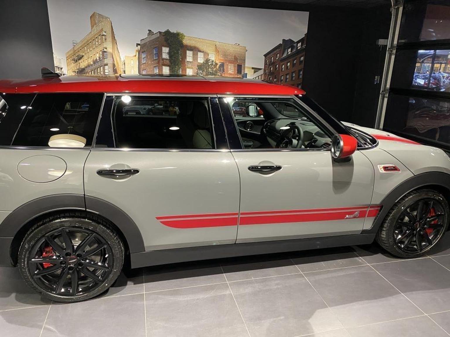 MINI Clubman