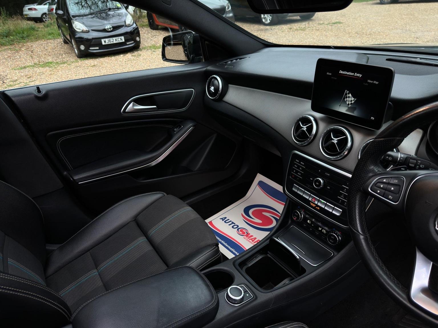 Mercedes Benz CLA