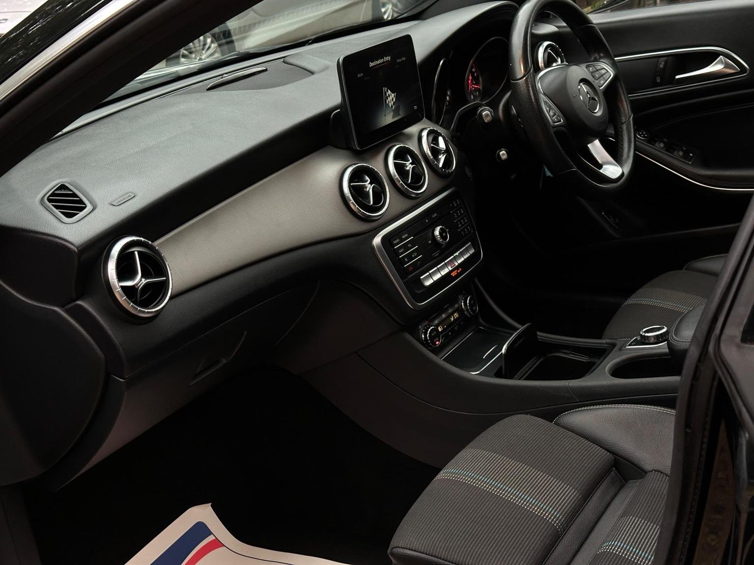 Mercedes Benz CLA