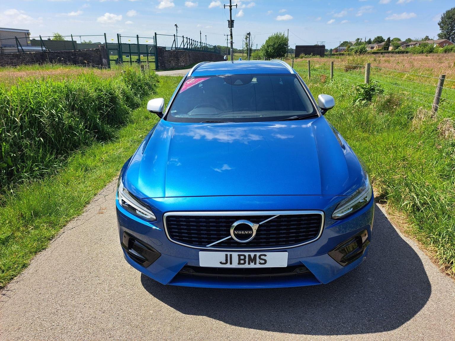 Volvo V90
