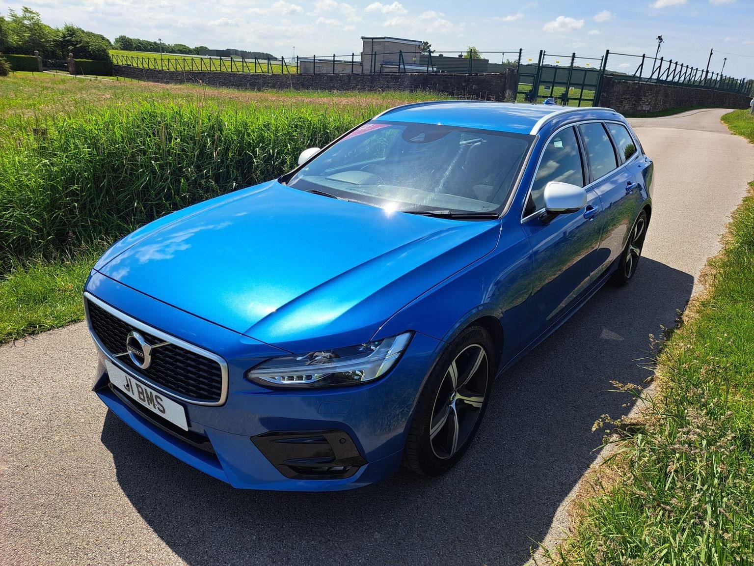 Volvo V90