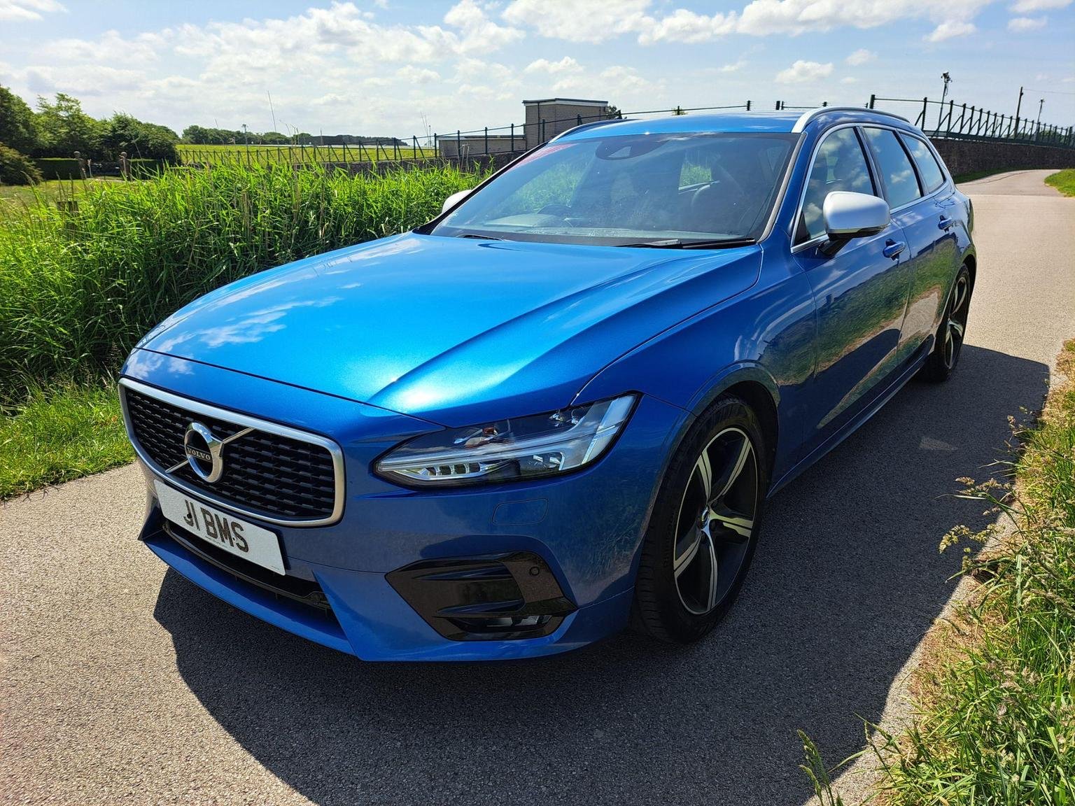 Volvo V90