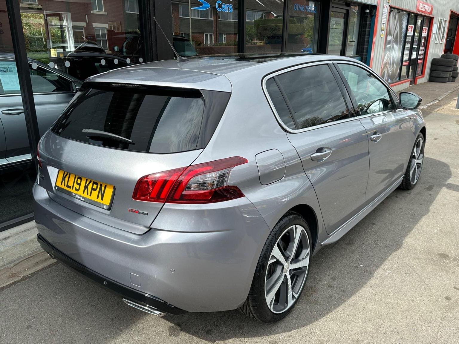 Peugeot 308