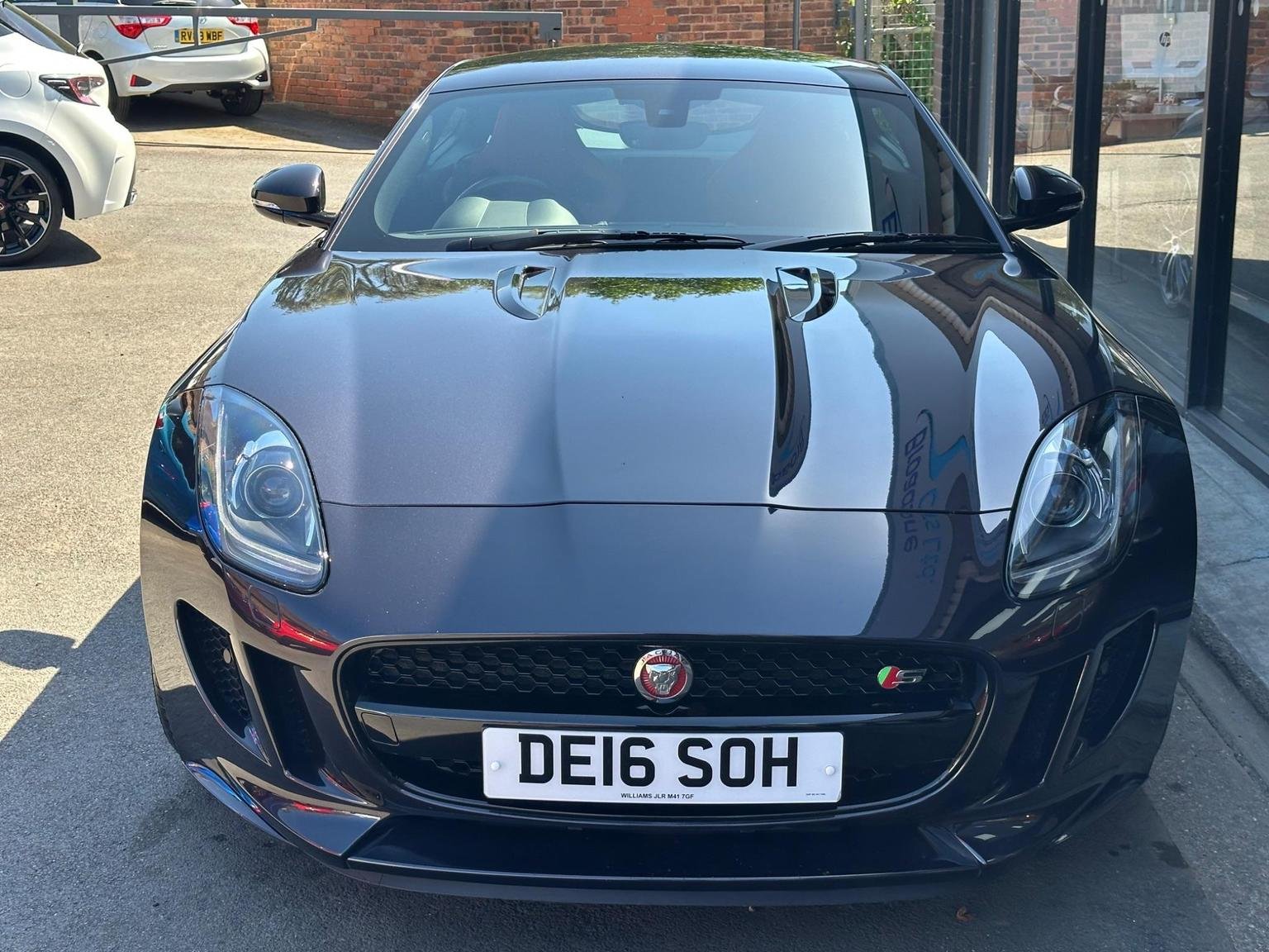 Jaguar F Type