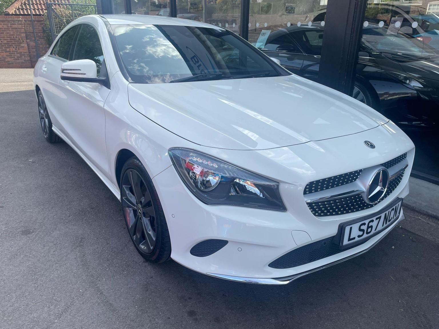 Mercedes Benz CLA