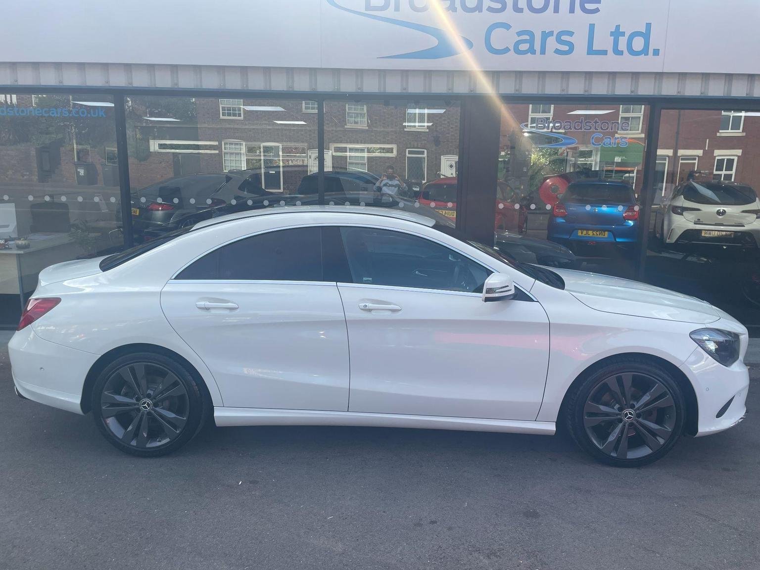 Mercedes Benz CLA
