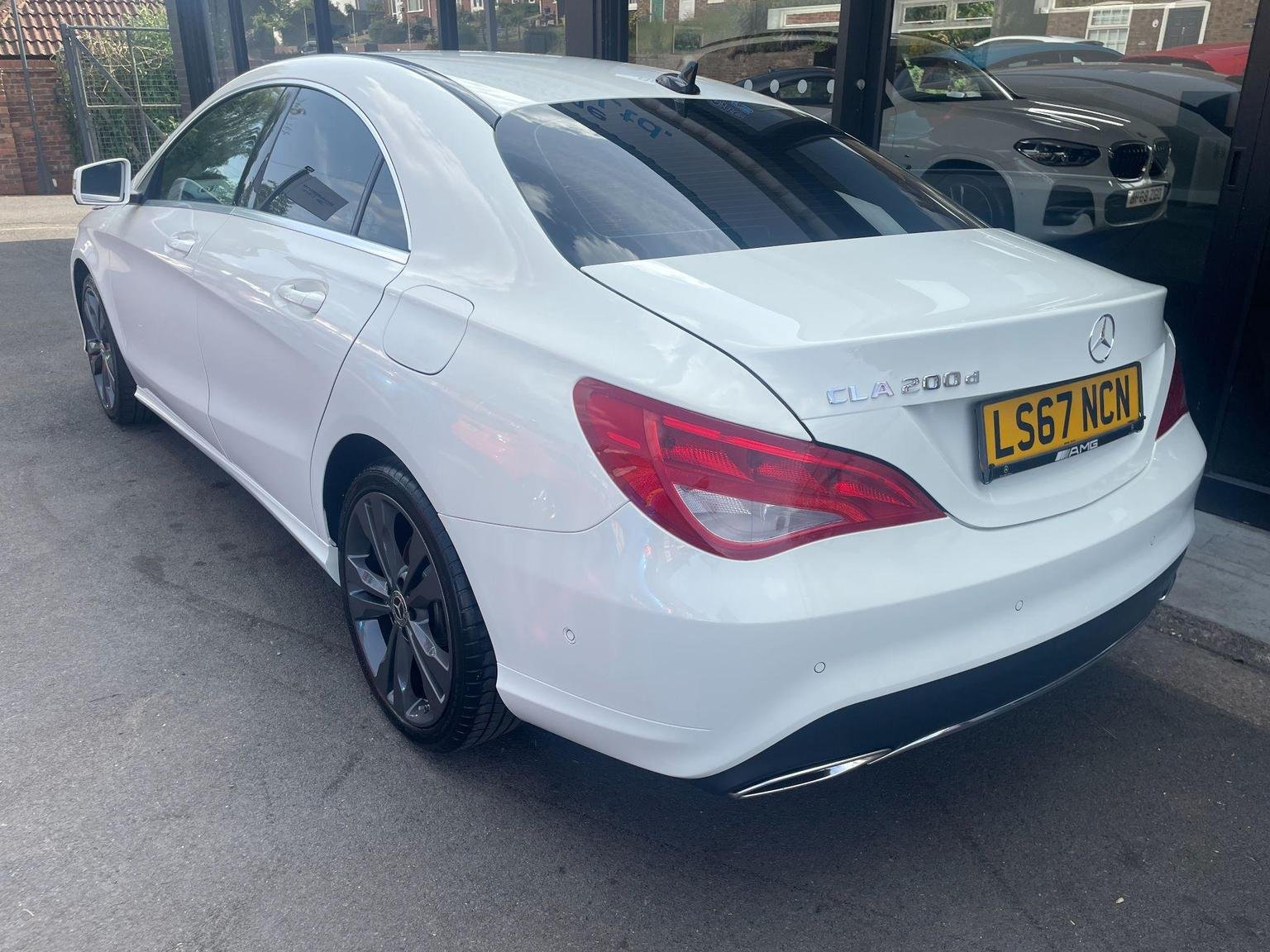 Mercedes Benz CLA