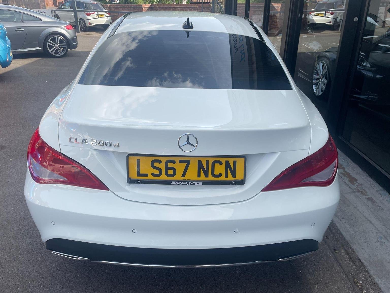 Mercedes Benz CLA
