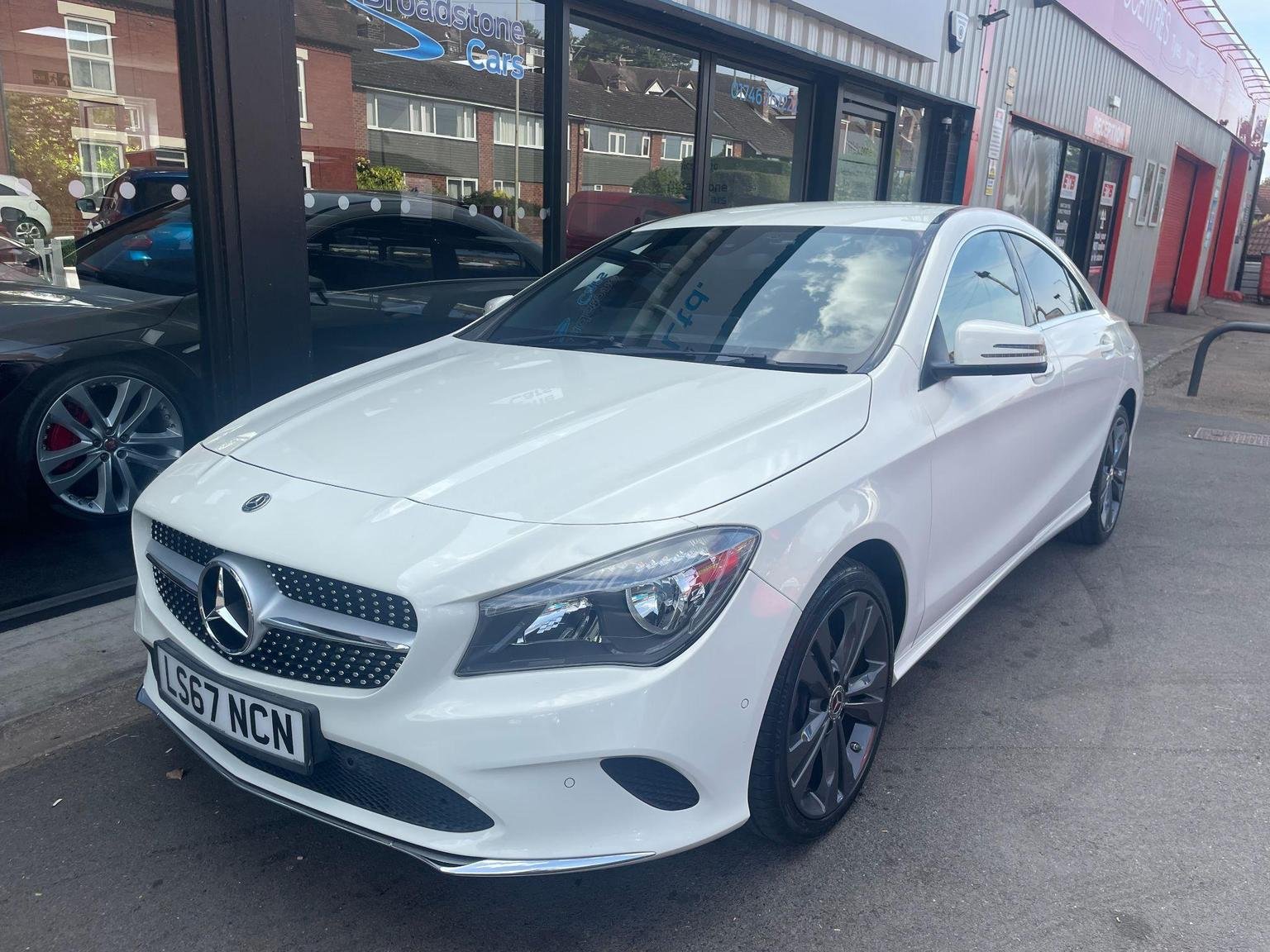 Mercedes Benz CLA