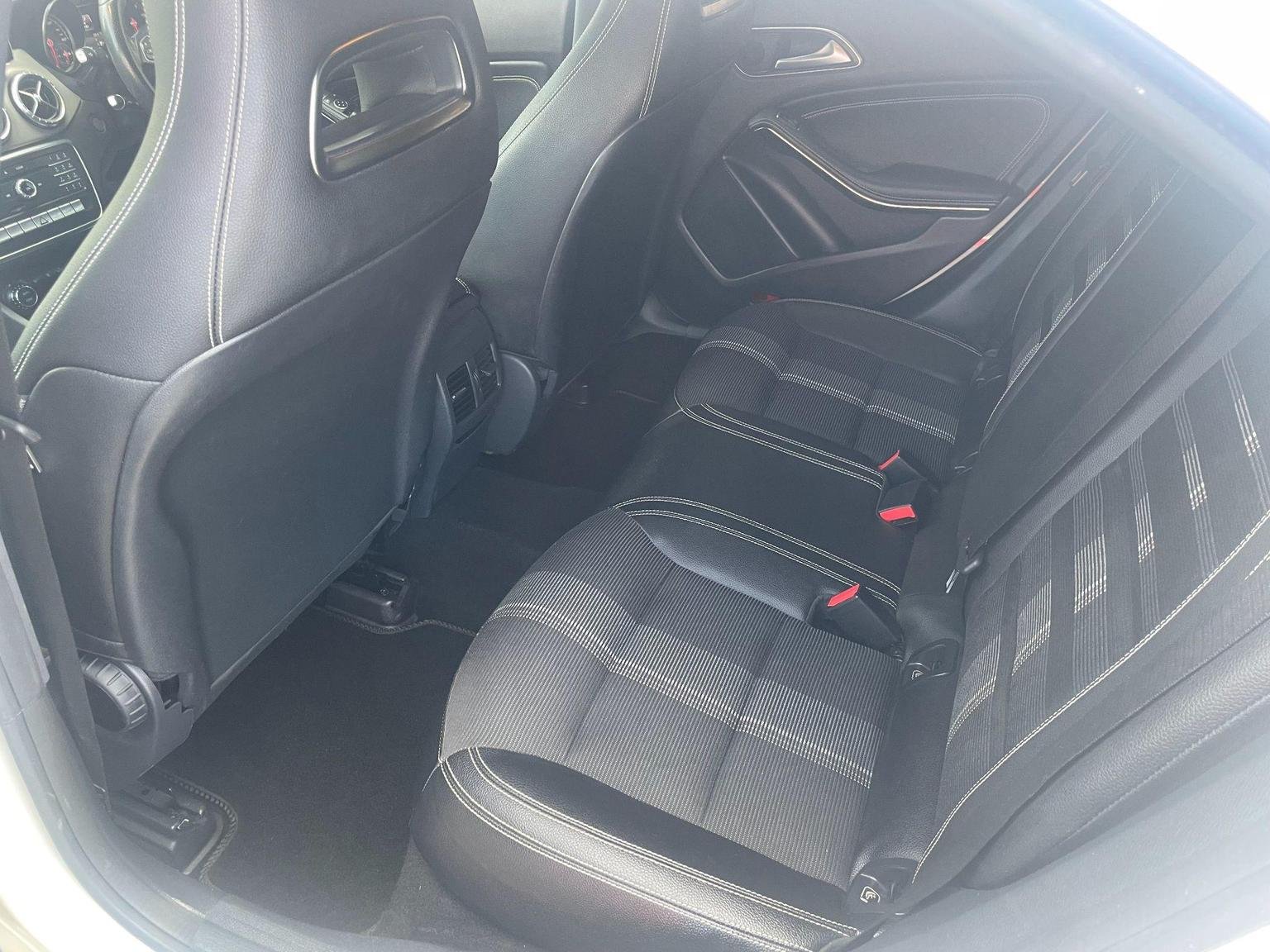 Mercedes Benz CLA