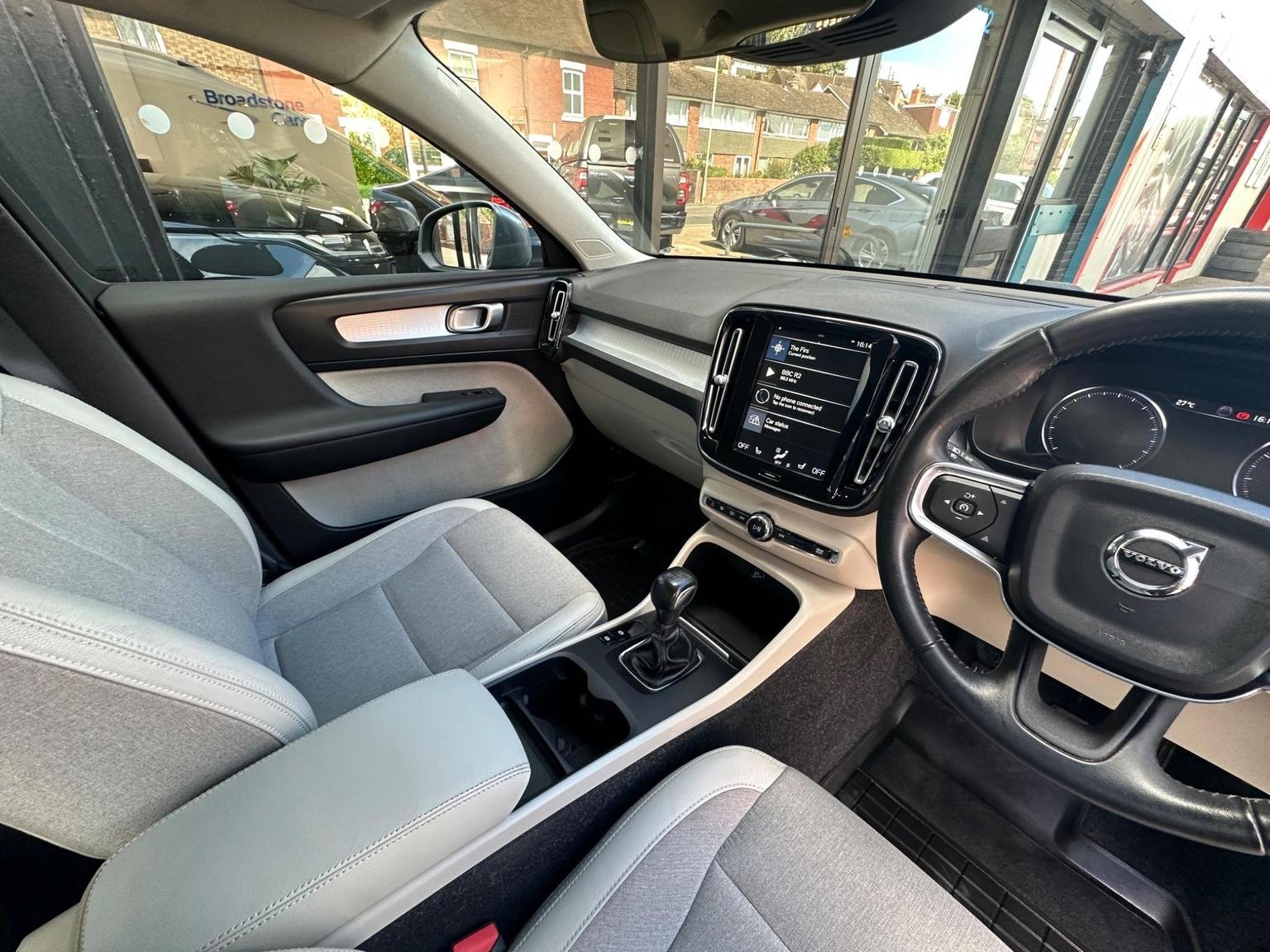 Volvo XC40