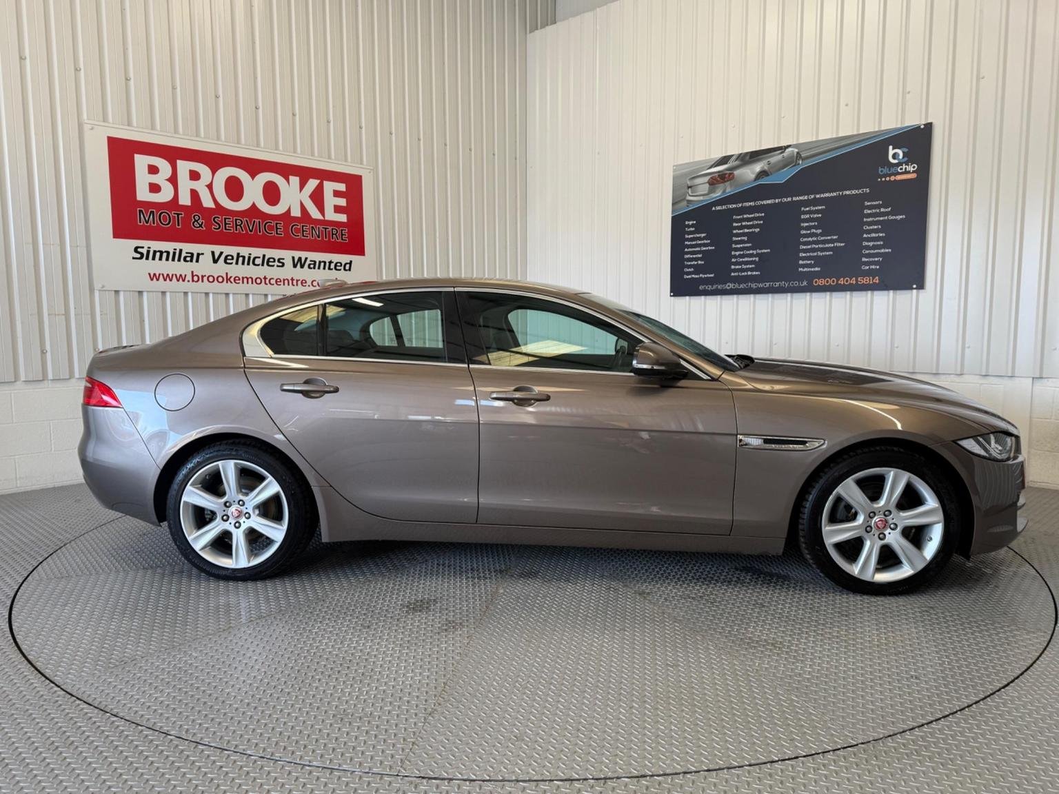 Jaguar XE