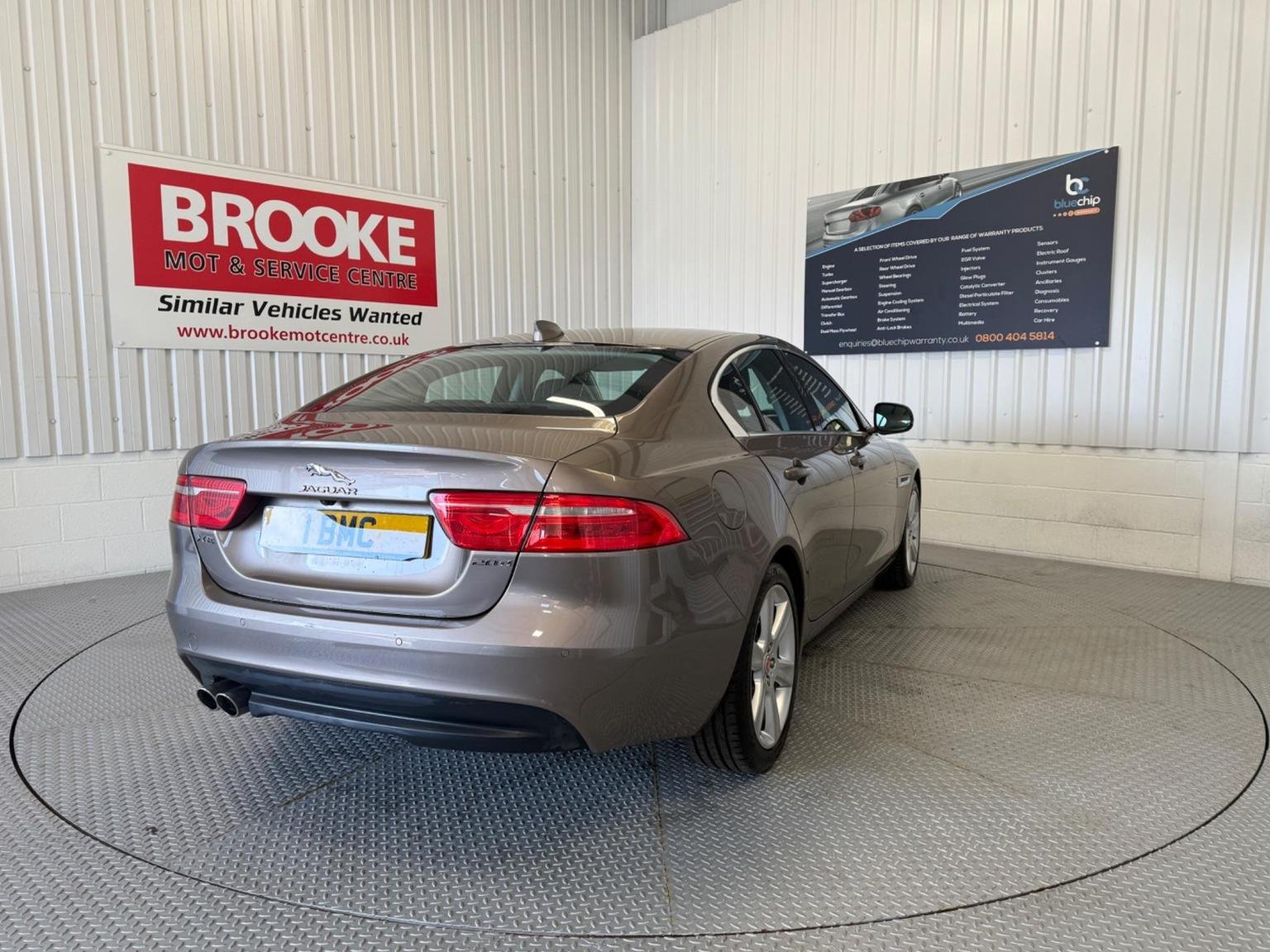 Jaguar XE