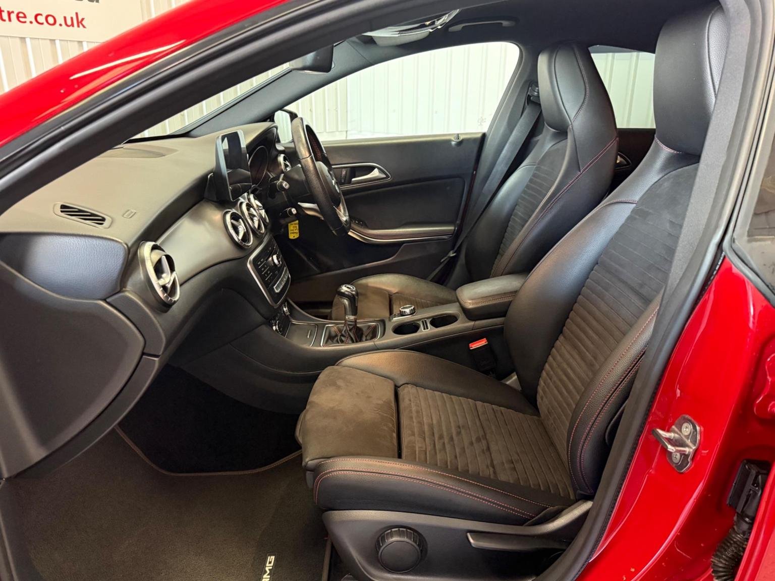 Mercedes Benz CLA