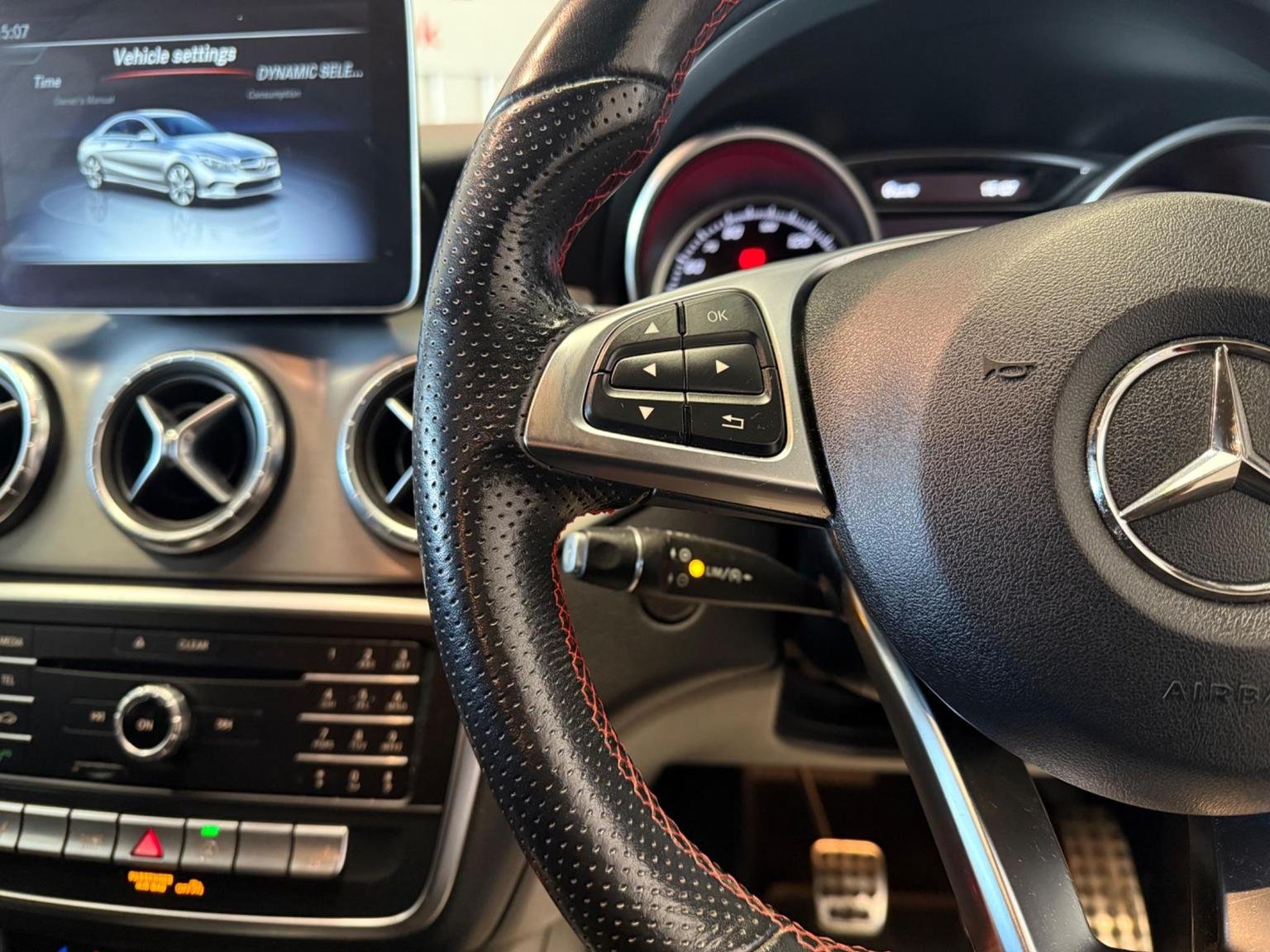 Mercedes Benz CLA