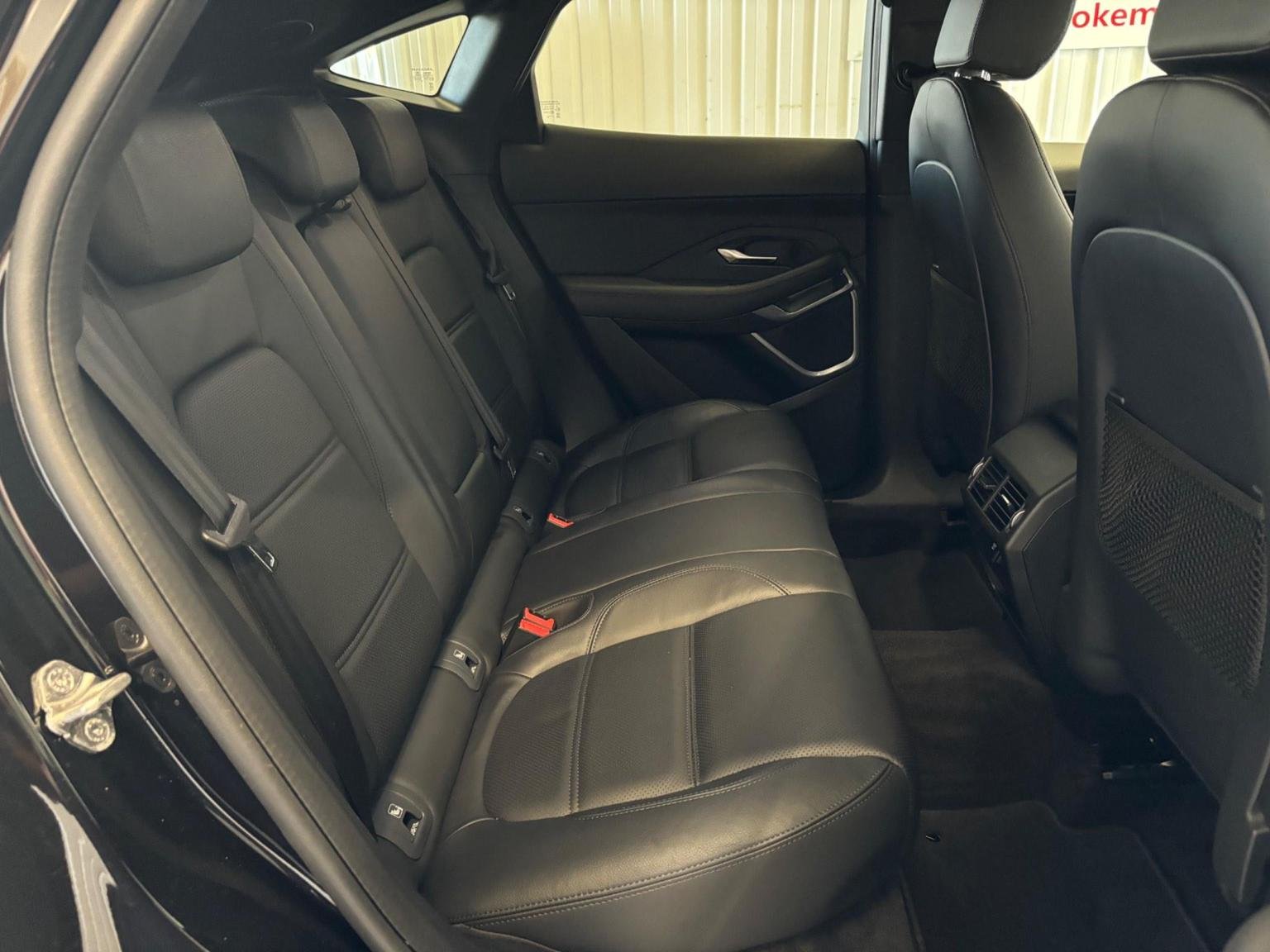 Jaguar E Pace