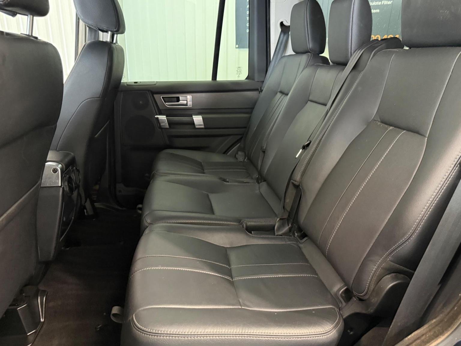 Land Rover Discovery 4