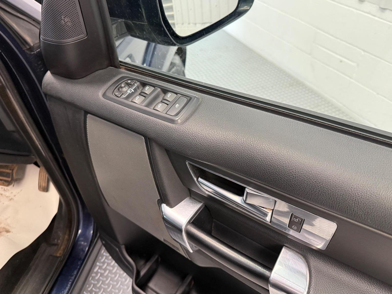 Land Rover Discovery 4