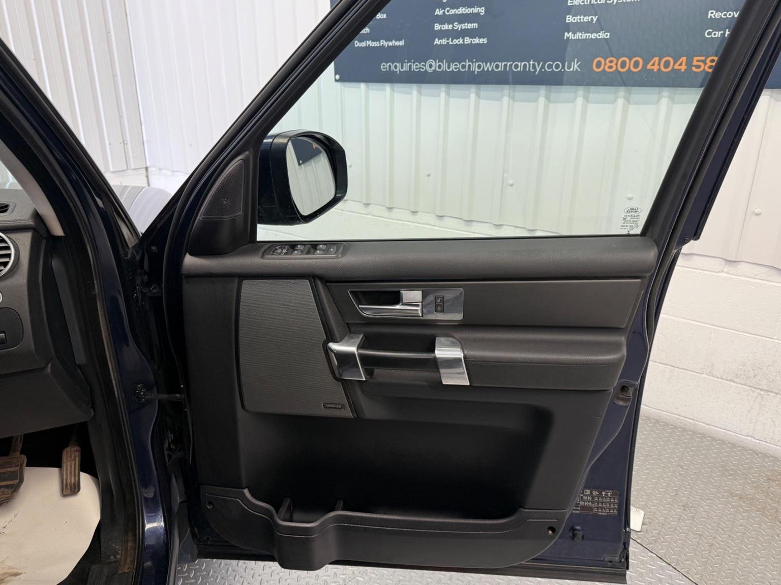 Land Rover Discovery 4