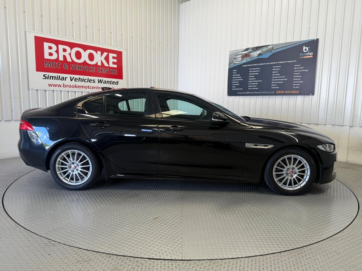 Jaguar XE