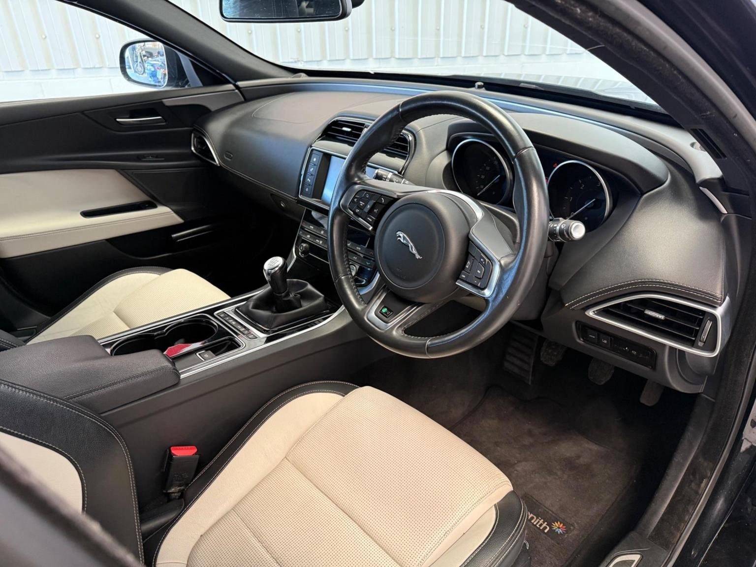 Jaguar XE