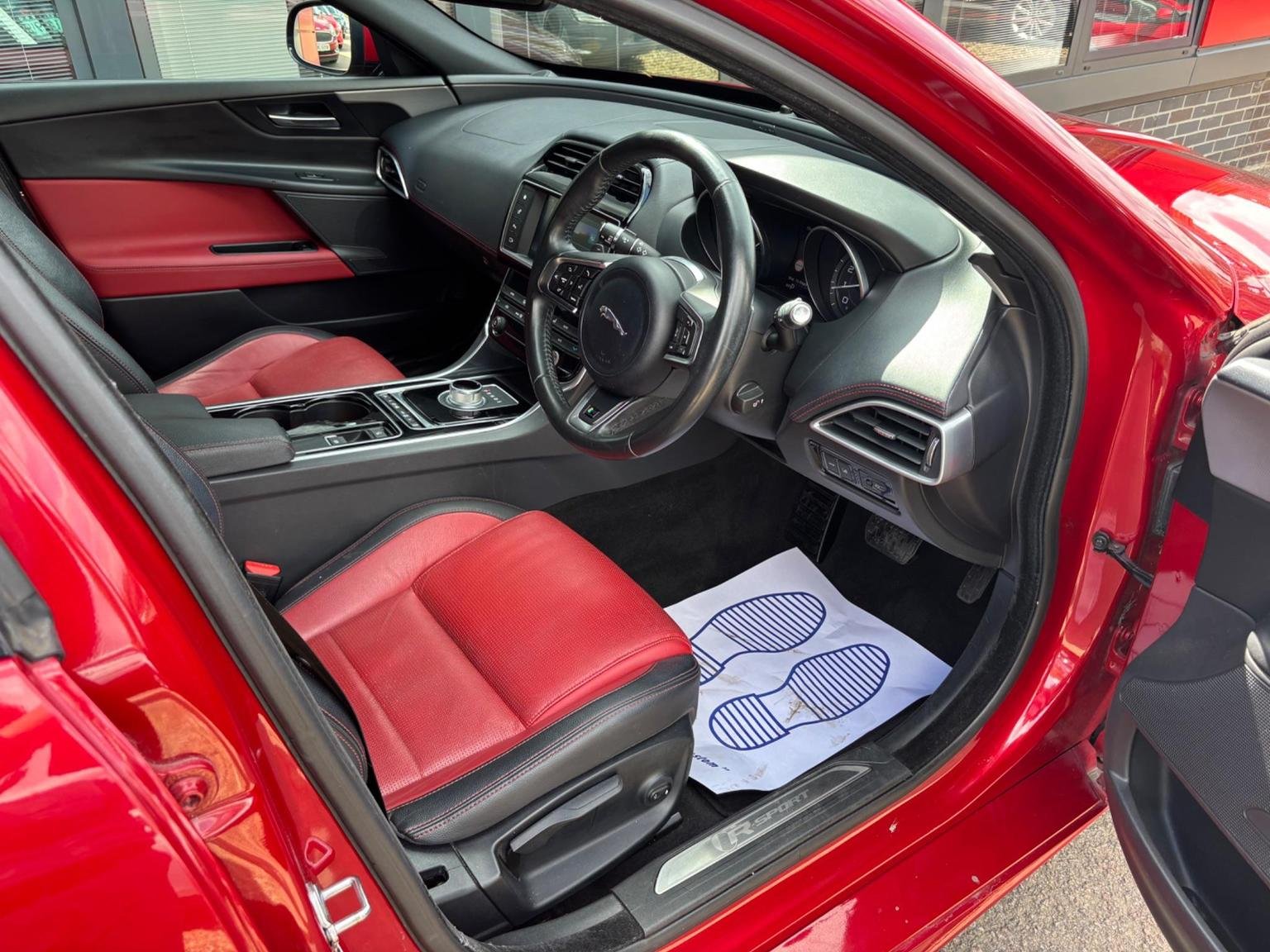 Jaguar XE