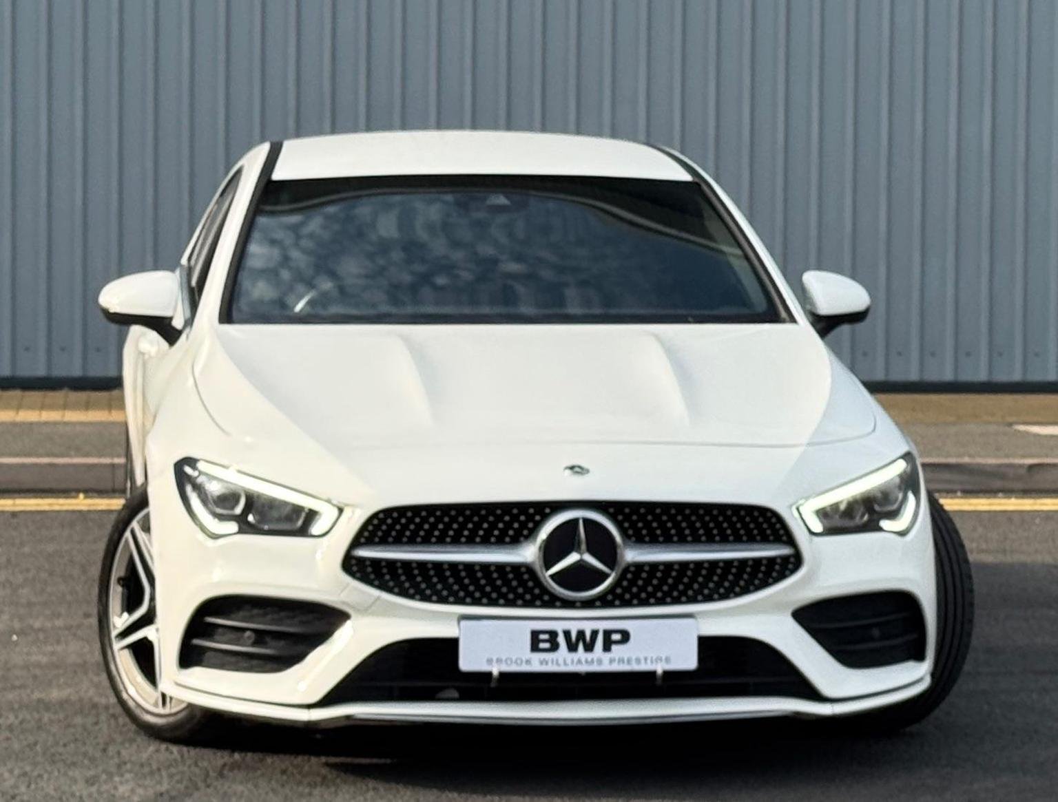 Mercedes Benz CLA