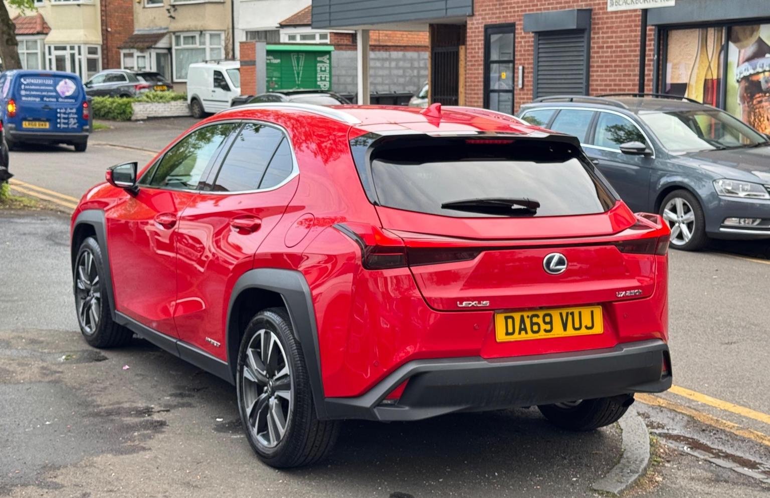 Lexus UX