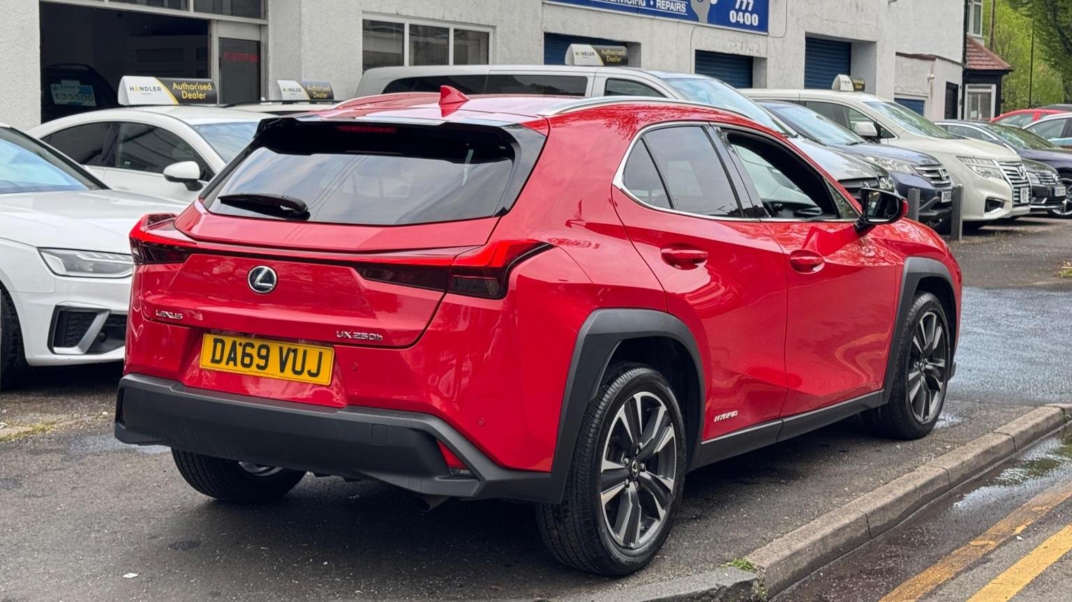 Lexus UX