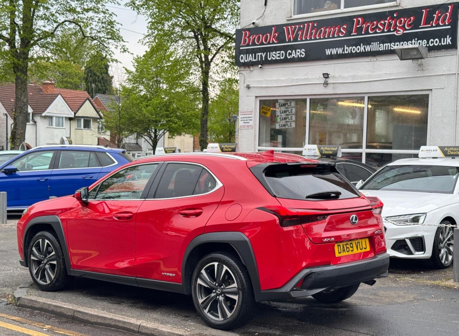 Lexus UX