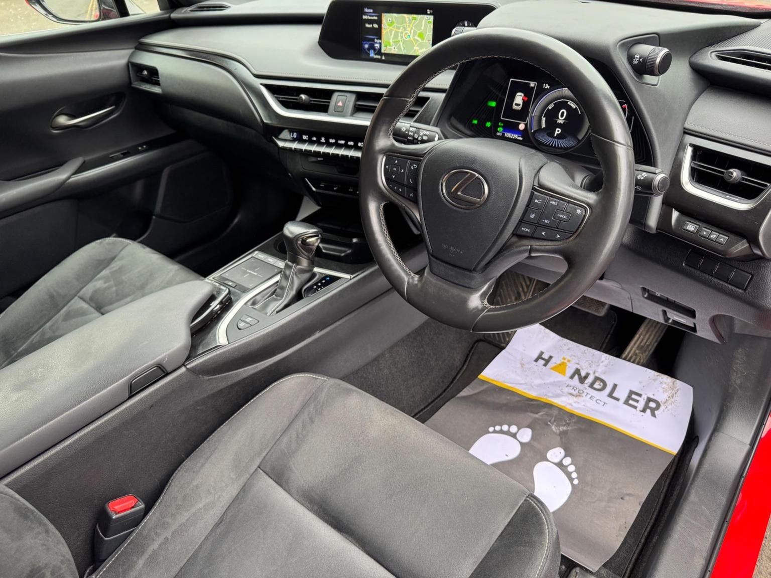 Lexus UX